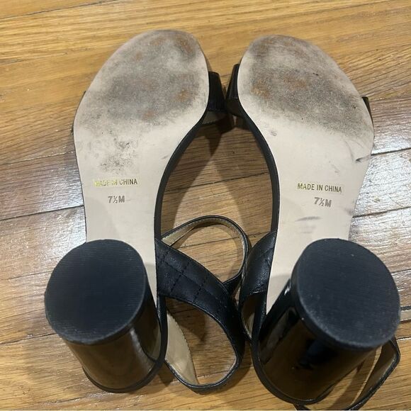 Neiman Marcus Vintage Quilted Patent Leather Cylinder Block Heel Sandal - Picture 9 of 9